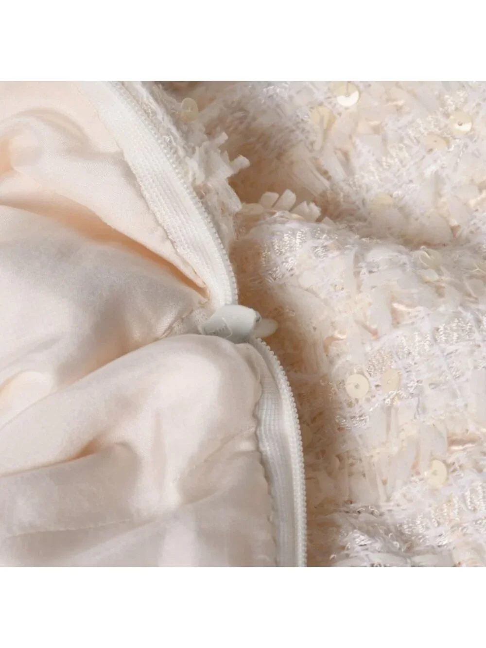 Chanel Skirt Tweed Sequin CC Logo White